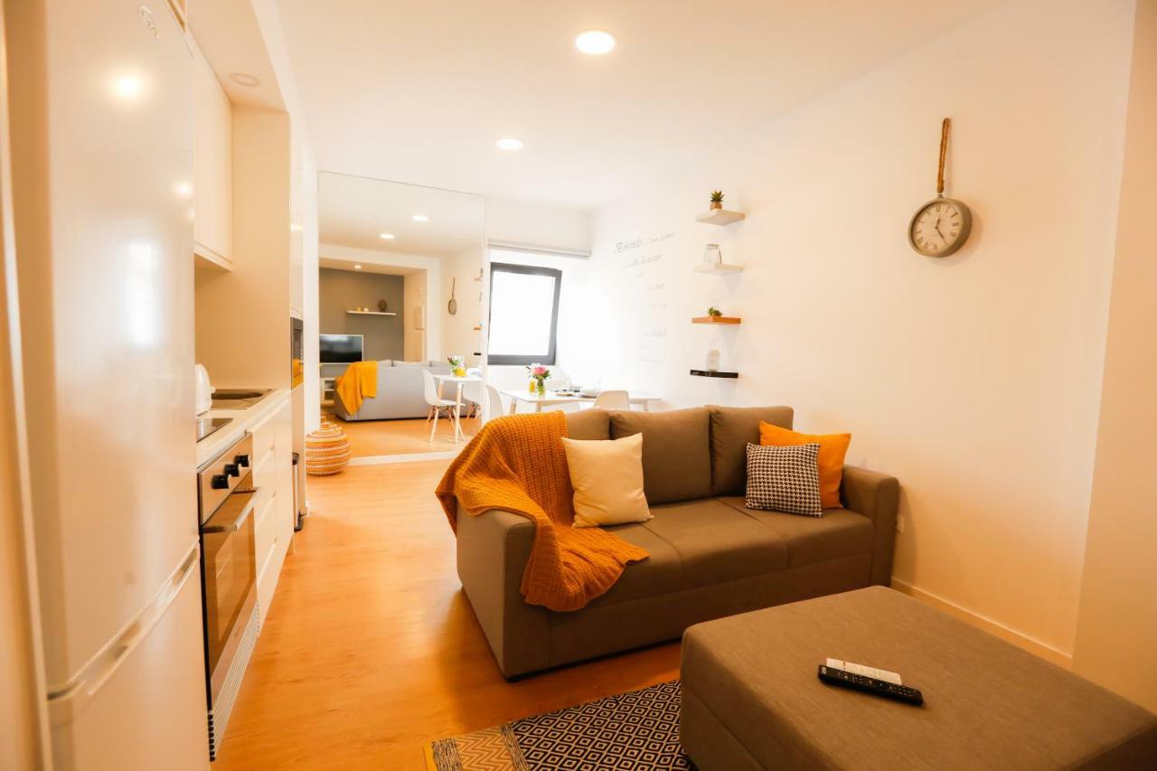 2 Towers Apartment Πόντα Ντελγκάντα Εξωτερικό φωτογραφία
